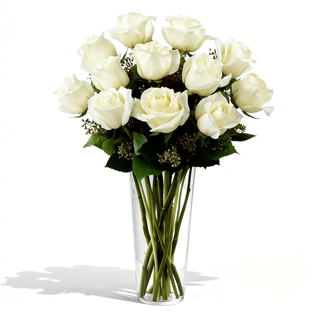 Bouquet de 12 Roses Blanches à Longue Tige