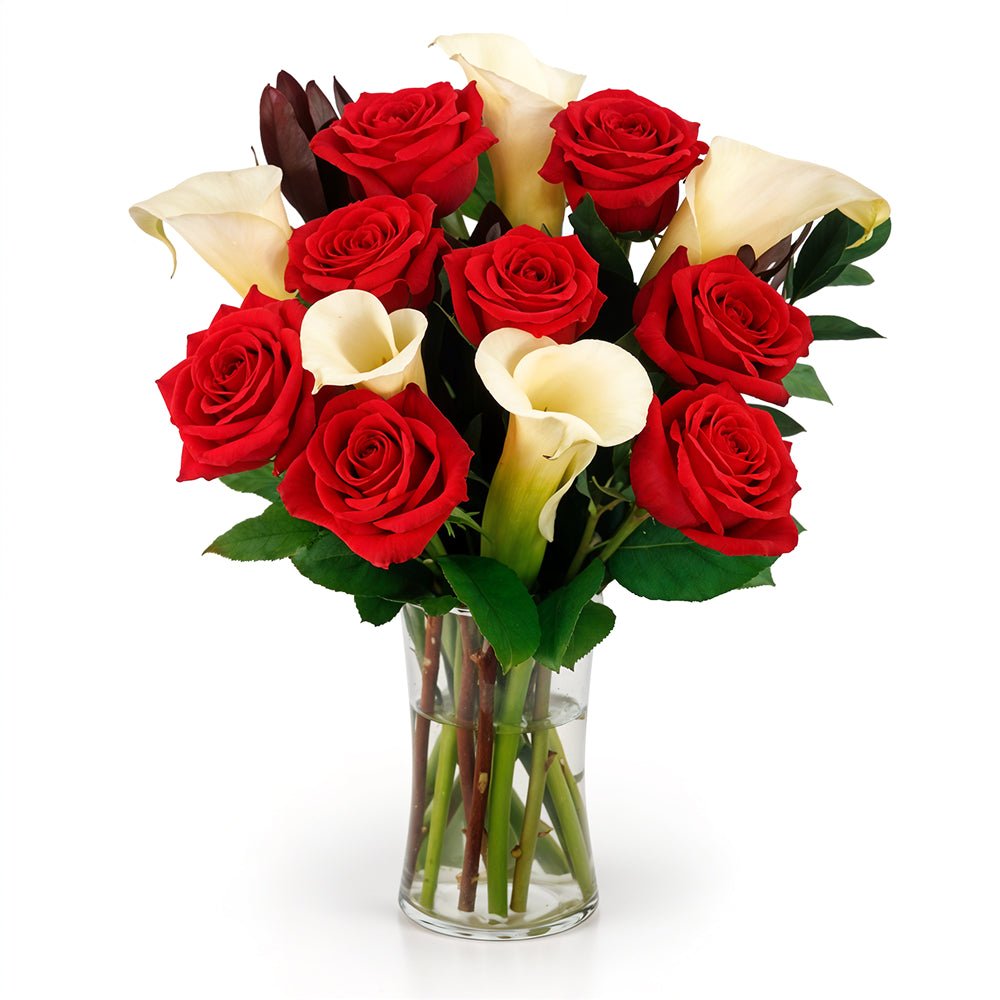 Dites « Je t'aime » ce Noël : Bouquet Romantique Roses et Lys Calla