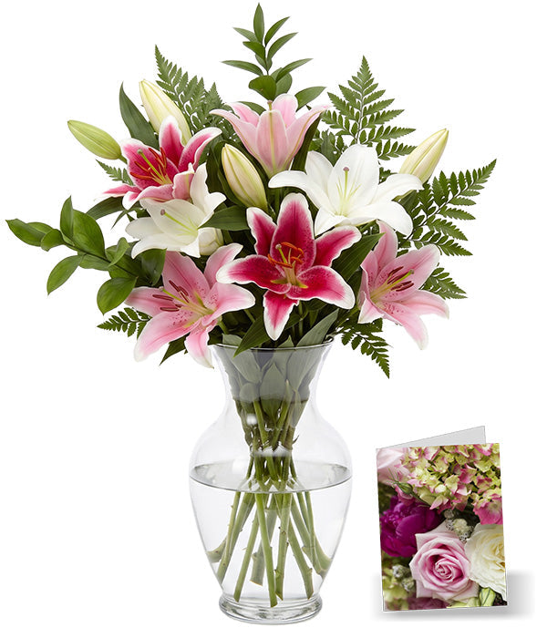 Bouquet de lys oriental assortis avec vase et carte