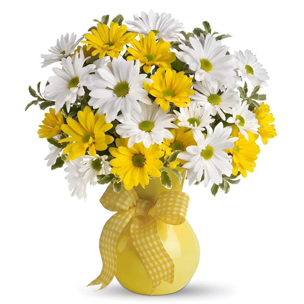 Bouquet of vibrant yellow and white daisies - fresh floral arrangement
