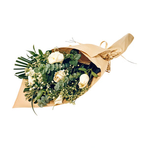 Le Cadeau Floral Noué à la Main "Collection Blanc Élégant 2"