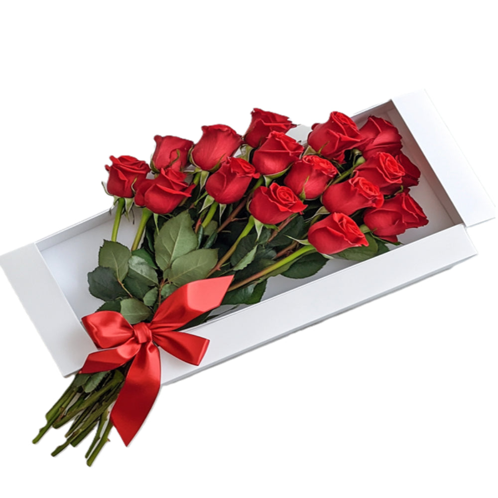 12 Roses Rouges en Boîte Cadeau