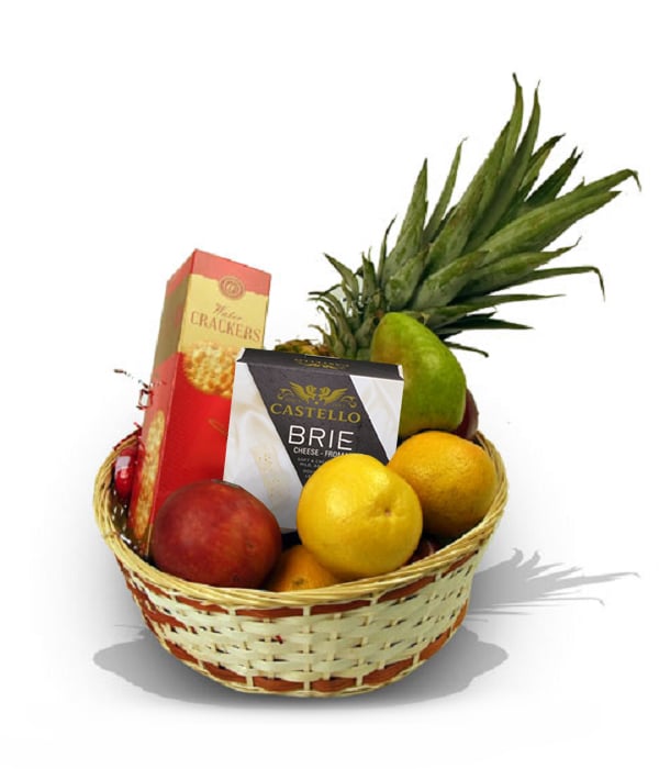 Panier-cadeau gourmand de fruits et fromages